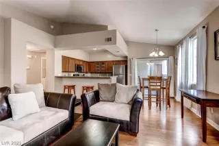 Photo #6: 2309862 Listing 