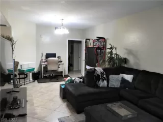 Photo #3: 2309910 Listing