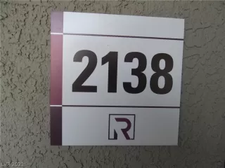 Photo #3: 2310922 Listing 