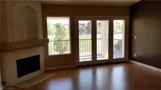 Photo #3: 2310931 Listing