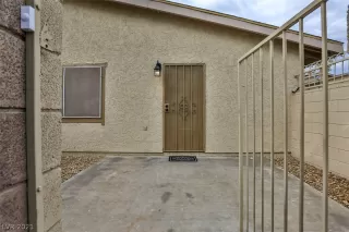 Photo #1: 2310939 Listing