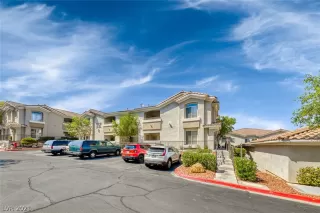 Photo #2: 2310966 Listing 