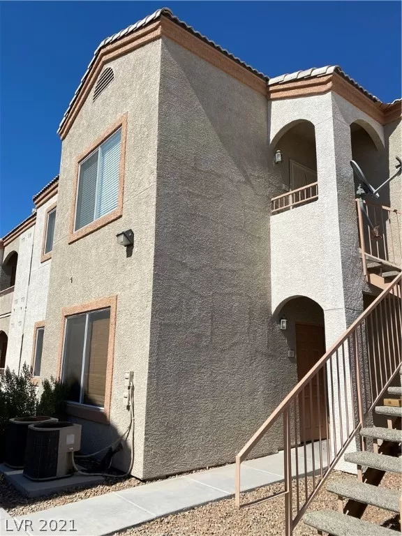 MLS: 2310976 Condo For Sale