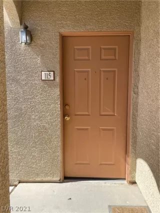 Photo #2: 2310976 Listing 