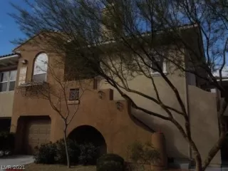 Photo #1: 2310984 Listing 