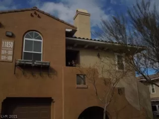 Photo #3: 2310984 Listing 