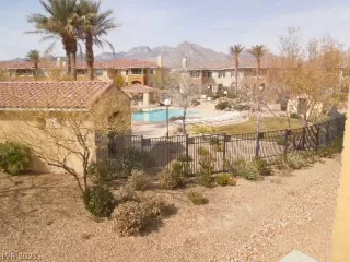 Photo #5: 2310984 Listing 