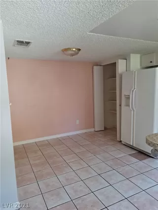 Photo #6: 2311035 Listing 