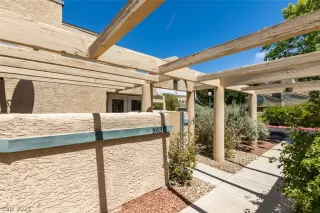 Photo #1: 2311037 Listing