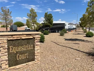 Photo #2: 2311038 Listing 