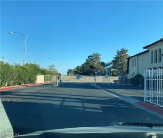 Photo #1: 2311117 Listing