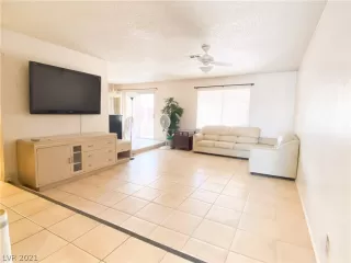 Photo #1: 2311155 Listing 