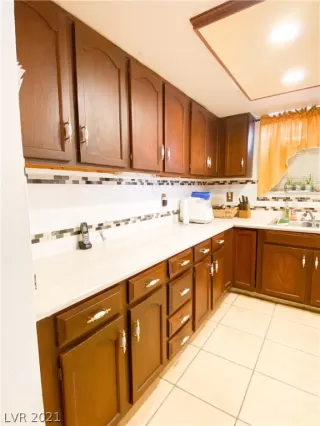 Photo #4: 2311155 Listing 