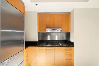 Photo #1: 2311157 Listing