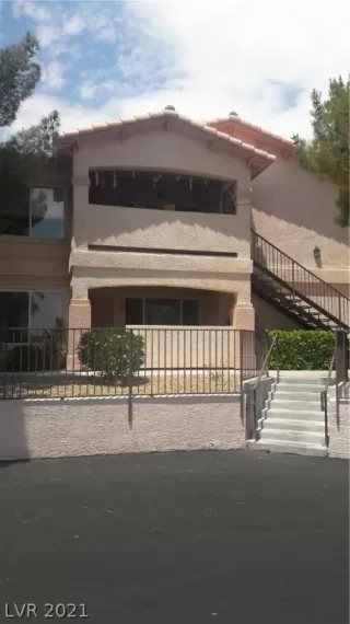 Photo #1: 2311200 Listing