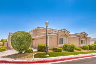 Photo #1: 2311255 Listing 