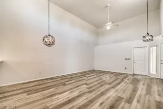 Photo #4: 2311255 Listing 