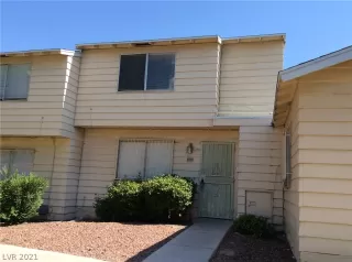 Photo #3: 2311263 Listing