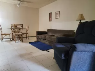 Photo #3: 2311288 Listing 