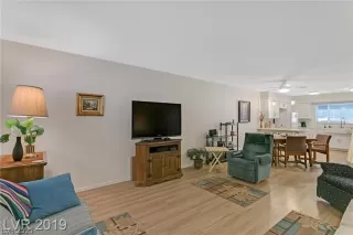 Photo #2: 2311295 Listing