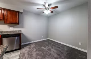 Photo #6: 2311336 Listing 