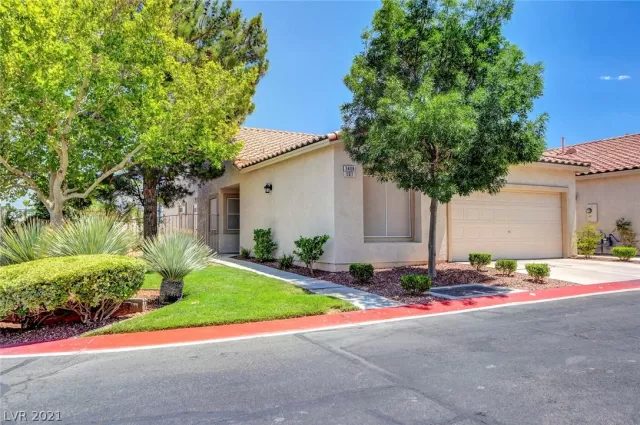 MLS: 2311372 Condo For Sale