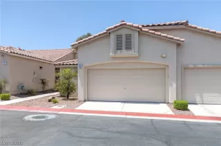 Photo #1: 2311383 Listing 