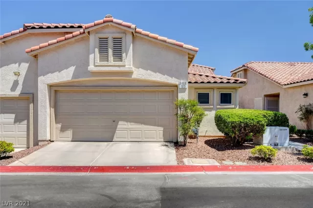 MLS: 2311394 Condo For Sale