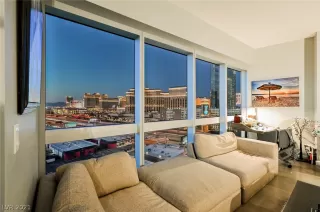 Photo #1: 2311407 Listing