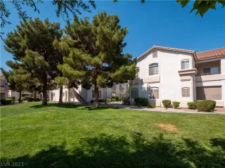 Photo #1: 2311410 Listing