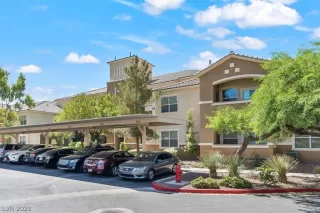 Photo #1: 2311418 Listing 