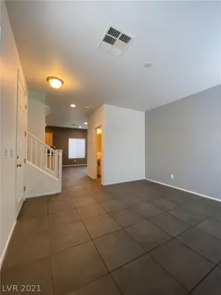 Photo #2: 2311440 Listing 