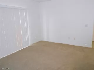 Photo #3: 2311473 Listing 