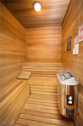 Photo #5: 2311477 Listing