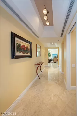 Photo #5: 2311483 Listing 