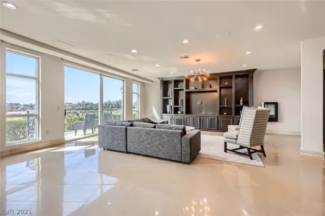 MLS: 2311519 Condo For Sale