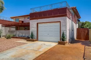 Photo #3: 2311547 Listing