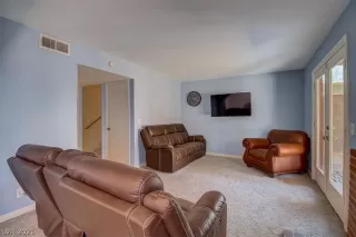 Photo #6: 2311547 Listing