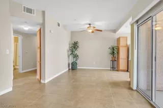 Photo #5: 2311561 Listing