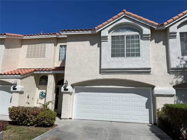 MLS: 2311582 Condo For Sale