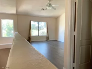 Photo #2: 2311582 Listing 