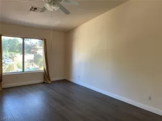 Photo #3: 2311582 Listing 