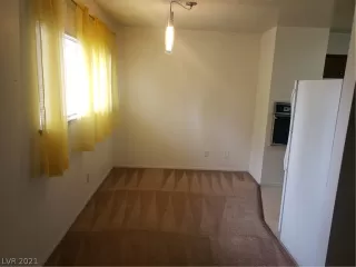 Photo #3: 2311594 Listing