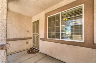 Photo #3: 2311636 Listing 