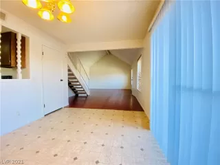 Photo #4: 2311656 Listing 