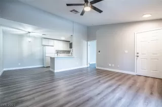 Photo #1: 2311671 Listing 