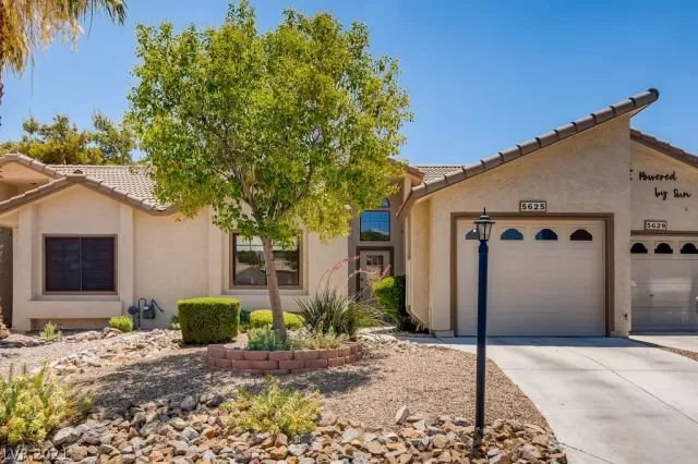 MLS: 2311672 Condo For Sale