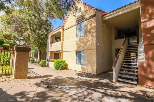 MLS: 2311687 Condo For Sale