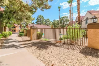 Photo #2: 2311687 Listing