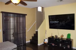 Photo #1: 2311692 Listing 